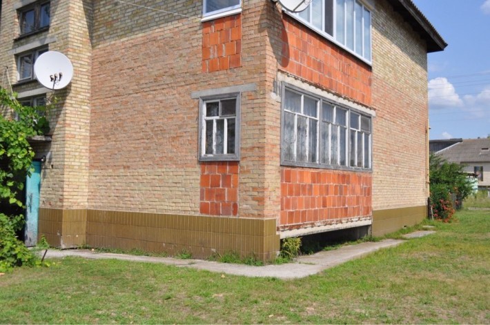 Будинок в селі 100км від Києва + сарай + клаптик землі - фото 1