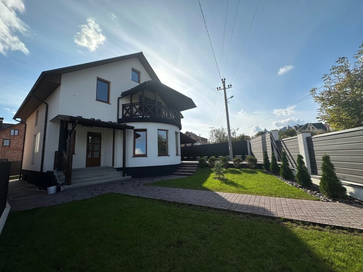 Продаж 2-поверхового будинку з ділянкою на 4 сотки (с.Коровія) - фото 1