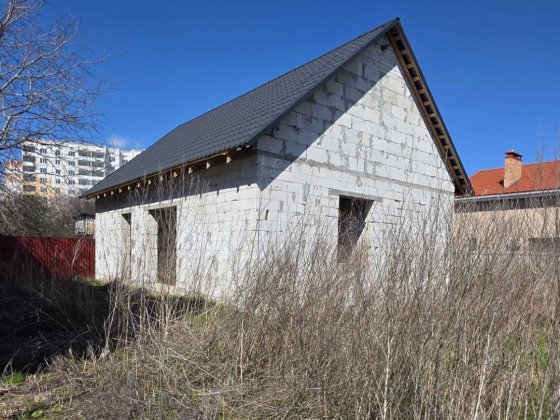 Будинок 80 кв.м. на 10 сотках  вулиця  ВОЛОДИМИРА  МОМОТА Бориспіль