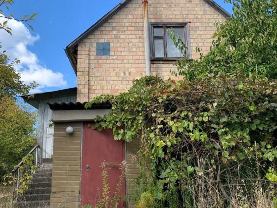 Продається дача із укриттям с. Княжичі, с.т. "Ялинка" Бровары