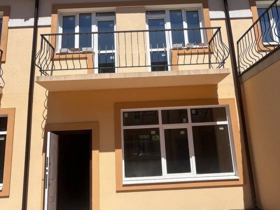 Продається таунхаус 100м2 у Вишневому Вишневе