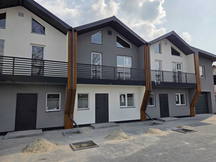 ДЕРЖПРОГРАМИ,таунхаус з газом 1 км від центру - фото 1