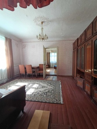 Продається будинок з земельною ділянкою у місті - фото 1