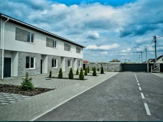 Держпрограми, таунхауси 50 і 90 м2 +1,5 сотки землі