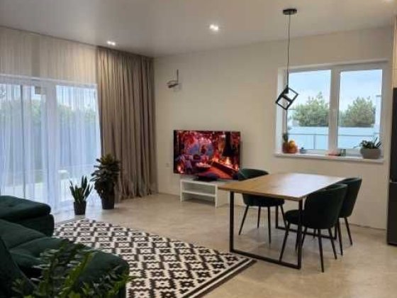 Будинок з бомбосховищем та ремонтом у км «Софія», с. Залісся | ЄОселя Бровари