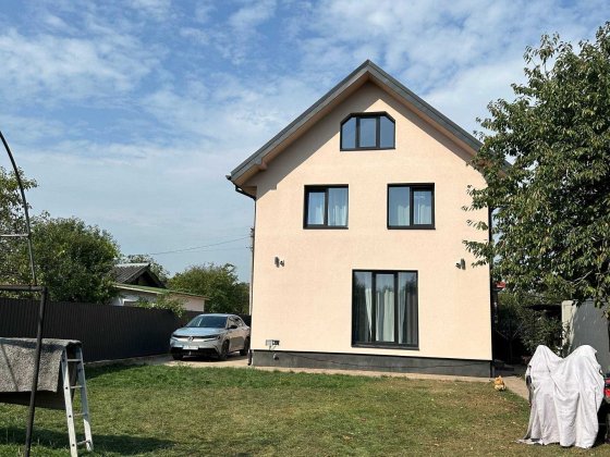 Продається будинок в Івано-франківську Ивано-Франковск