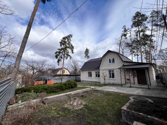 Будинок 160 м² з ремонтом і гаражем — безбар’єрний, поруч парк Ірпінь