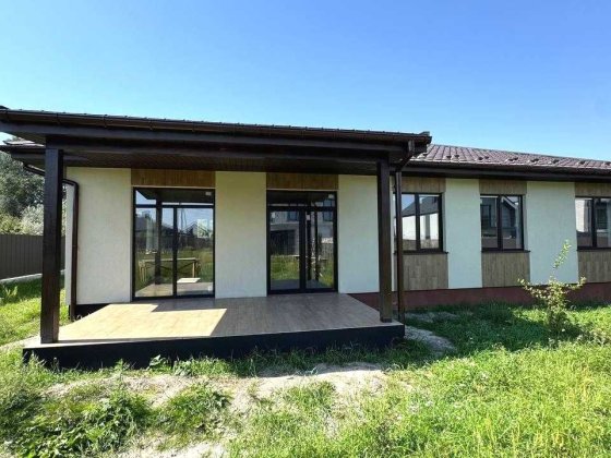 Будинок з ділянкою 6 соток в Бучі Буча
