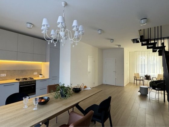 Дуплекс в Лесной Бучи с авторским проектом на Гамалия. Буча Буча