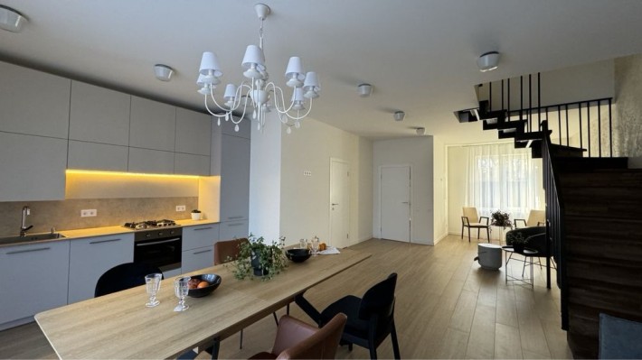 Дуплекс в Лесной Бучи с авторским проектом на Гамалия. Буча - фото 1