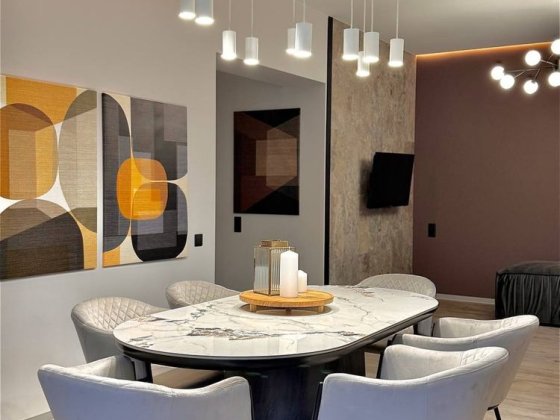 Продаж елітного будинку з ремонтом у центральній частині міста Ивано-Франковск