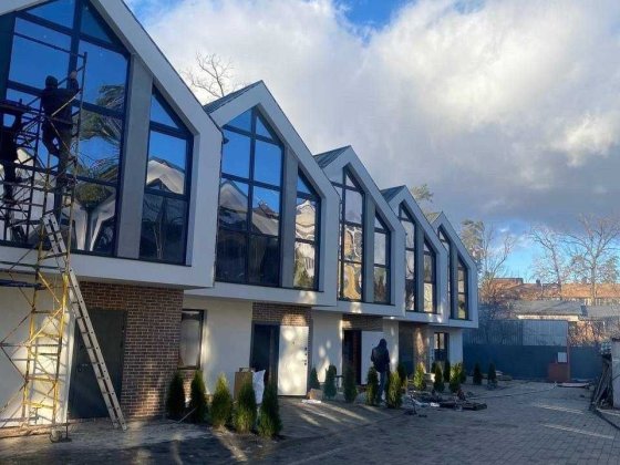 Таунхаус в центрі Бучі від забудовника Буча