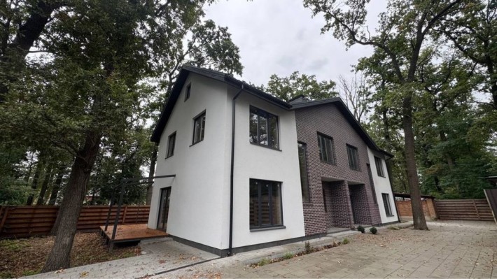 Дуплекс в центрі Бучі в соснах, з ГАЗОМ, РОЗТЕРМІНУВАННЯ - фото 1