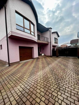 Продаж дуплексу з гаражем і мансардою, 10 хв до центру - фото 1