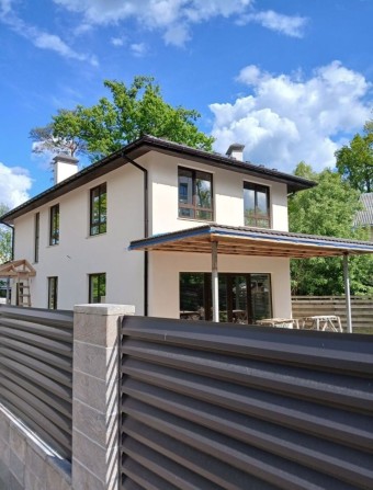 Якісний просторий будинок з ділянкою в центрі Ірпеня! - фото 1