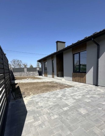 Будинок вже побудований.Червона цегла. Газ. Під сертифікат - фото 1