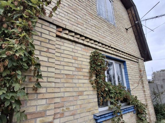 Окремий будинок 54м2 Буча 6 соток земельної ділянки  вул. Яблунська Буча