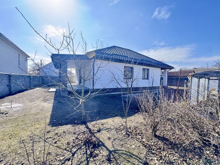 Будинок в самому ЦЕНТРІ Борисполя 100м2 з РЕМОНТОМ - фото 1