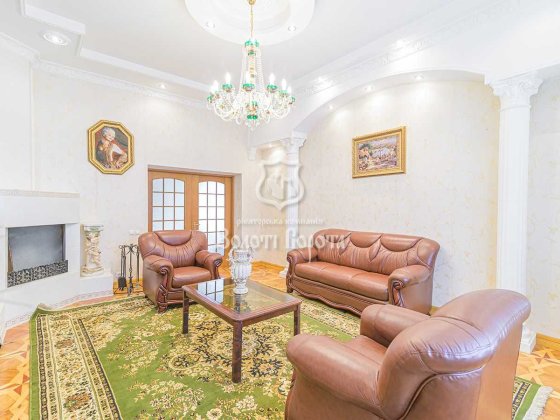 Будинок, 3 поверхи. Готовий до життя. Ділянка 20 сот, гараж. Бориспіль Бориспіль