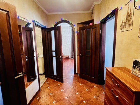 Продається будинок з ремонтом у центрі Бучі!