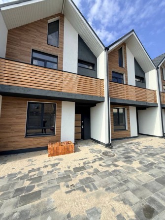 Продам Таунхаус м. Ірпінь. Вул. Незалежності. Вигідна Ціна. Іпотека - фото 1