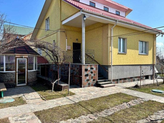 Будинок з ремонтом, ділянка 5 соток, центр міста Буча,Київська область Буча