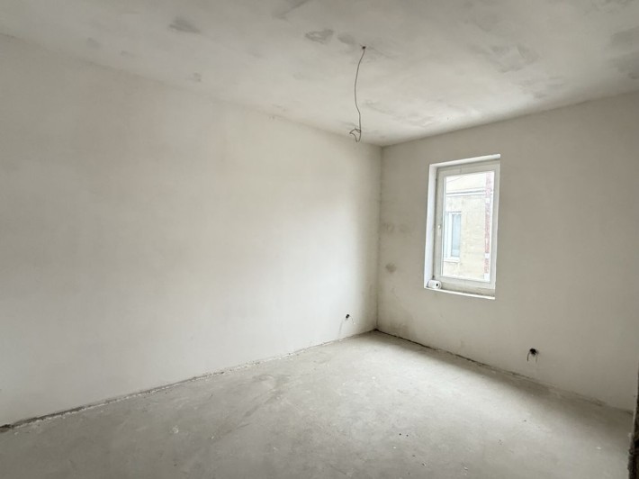 Продаж частини будинку в центрі Луцька. Можливо під комерцію - фото 1