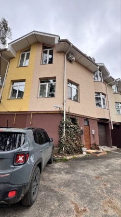 Продаж тауна в центрі Ірпеня біля Центрального парку - фото 1