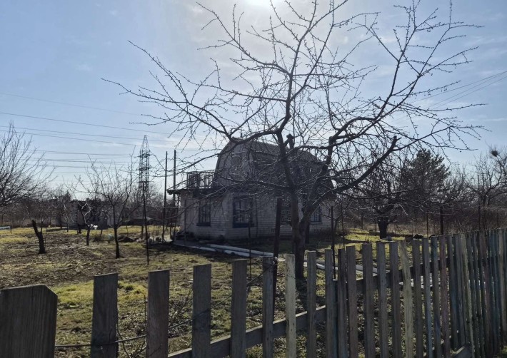 Продається дача у Центрально-Міському районі (Карачуни) від власника! - фото 1