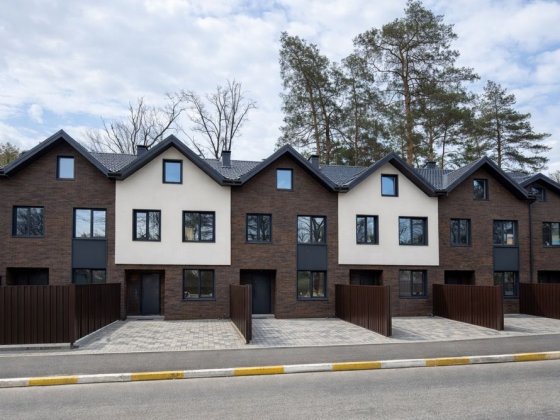 Таунхаус 91 м² + мансарда 40 м² в центрі Ірпеня, всі комунікації Ирпень