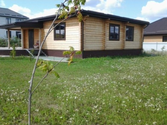 Продам дерев'яний будинок . Луцк