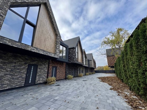 Продаю таунхаус біля ПАРКУ «Незнайка», ЦЕНТР! Опалення ГАЗОВЕ Ирпень