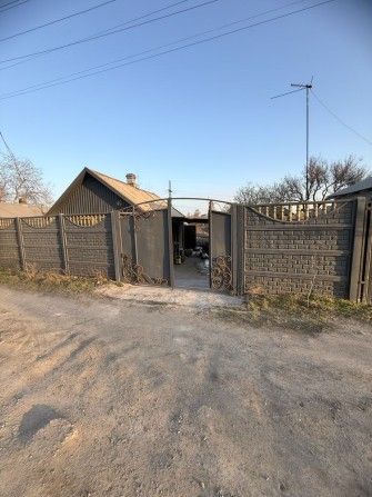 Продам дом р-н дзержинского - фото 1