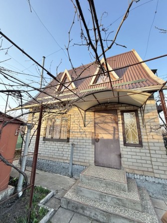 Продаж дачі в центрі Карачунів - фото 1