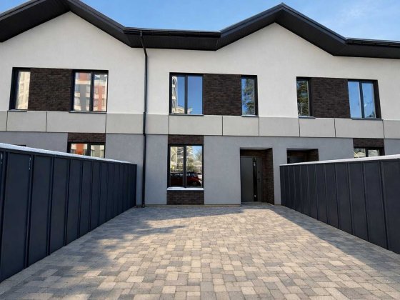 Кутовий таунхаус 90 м² в Ірпені, вул. Вінграновського | від 90 000$ | газ | центр. комунікації | 05. Ирпень