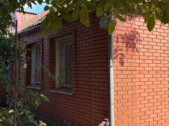 Будинок із земельною ділянкою в Центрально міському районі Кривой Рог