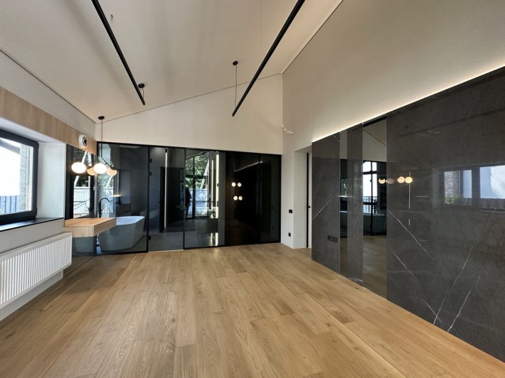 Продаж ексклюзивного БУДИНКУ! 8 соток. Центральні комунікації, газ. - фото 1