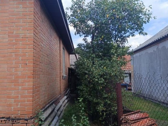 Продам частину будинку в р-ні Крутий берег Полтава