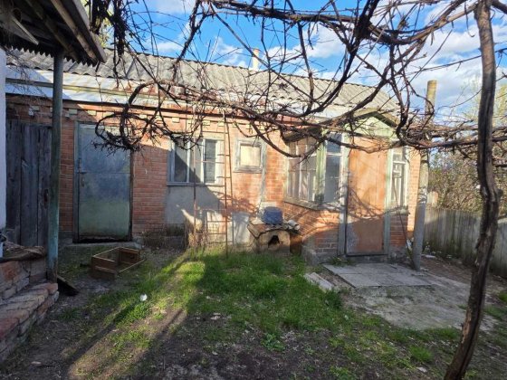 Продам будинок з земельною ділянкою Полтава