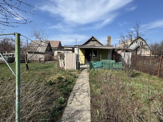 Продам дім з ділянкою, вул. Південна Кривий Ріг