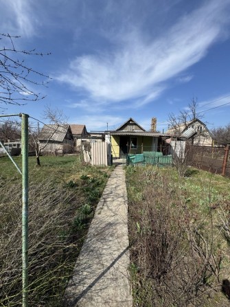 Продам дім з ділянкою, вул. Південна - фото 1
