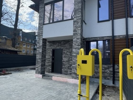 Дуплекс  поруч з парками  Незнайки та Центральний.  Розтермінування. Ирпень