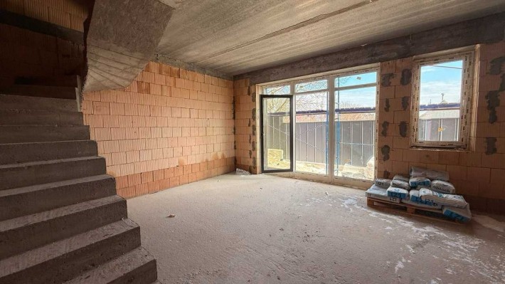 Таунхаус в центрі міста, ГАЗ, цегла! - фото 1