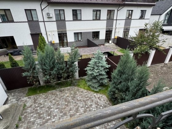 Купити дуплекс з газом та частковим ремонтом біля Києва Буча
