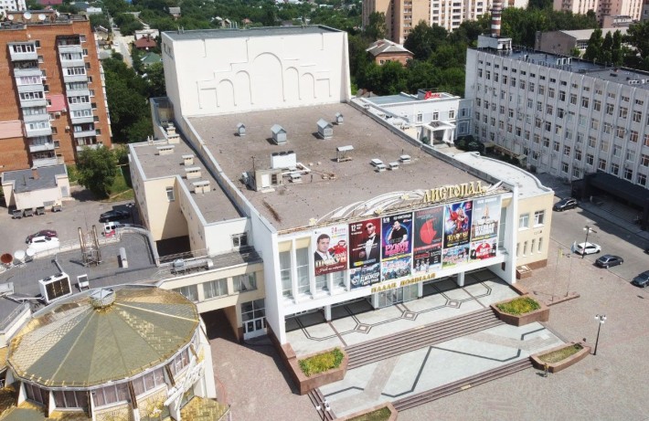 Будинок з землею на 2 квартири за палацом дозвілля Листопад - фото 1