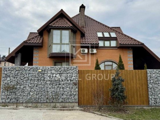 Сімейний будинок у три поверхи з власним бомбосховищем загальною площею 260 м2! Буча