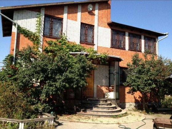 Продається цегляний 2-поверховий будинок Полтава