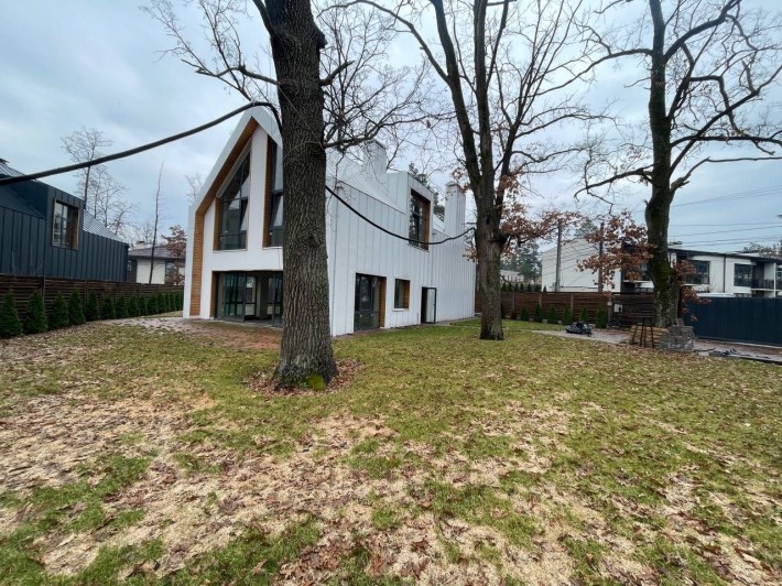 Продаж унікального будинку в Ірпені. Газ, дуби на ділянці. Розтермінування. - фото 1