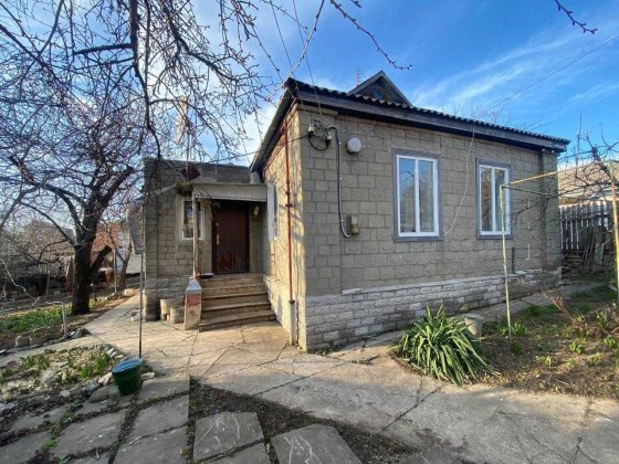 Продається затишний цегляний будинок з флігелем та зручностями в місті Полтава