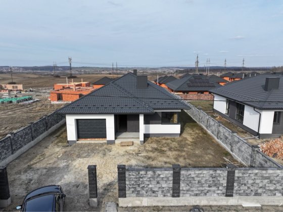 Продам будинок 130м2 з гаражем на 7 сотках р-н Луцьке кільце Ровно